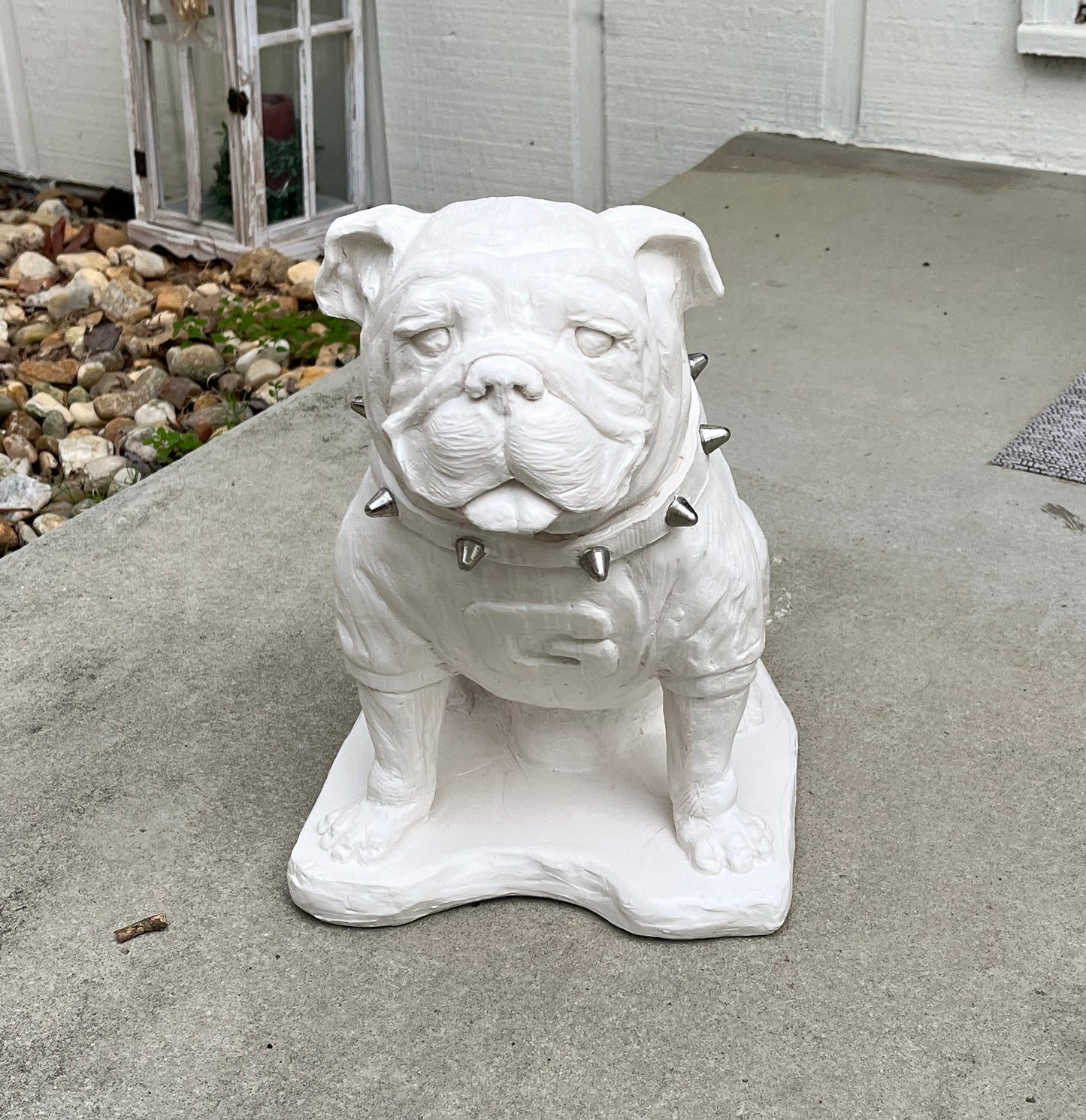 Georgia Bulldogs UGA Mascot White Stone Statue - Natural